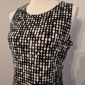 NWT Tommy Hilfiger Printed Stretch Sheath Dress size 4 Pullover Sleeveless Dress